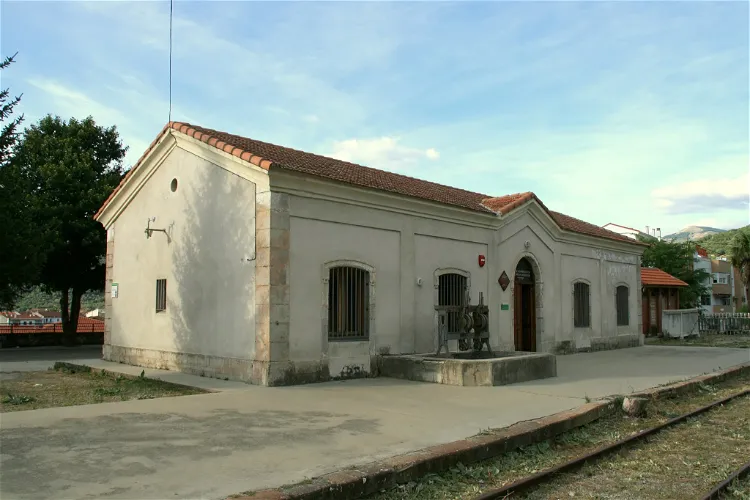 Hervás Train Station