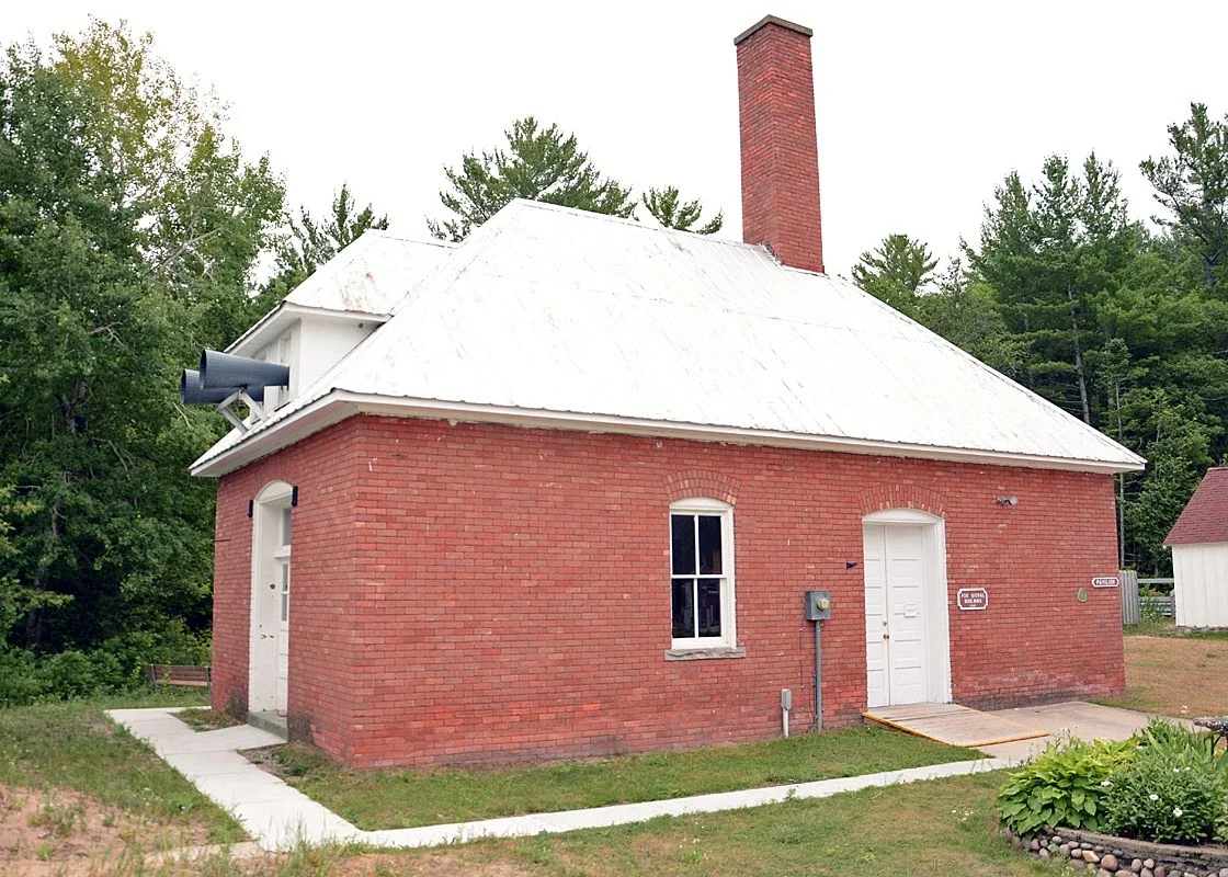 40 Mile Point Lighthouse