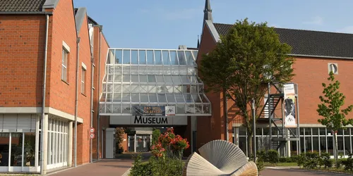 Kunsthandwerk für den Niederrhein - Die Familien Vorfeld und Holtmann