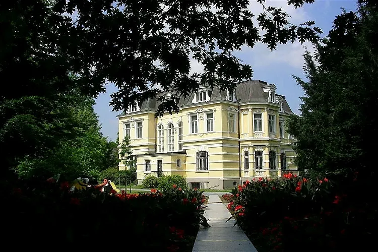 Villa Erckens - Museum der Niederrheinischen Seele