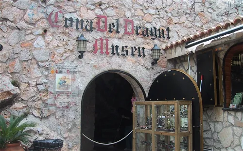 Dragut Cave Museum