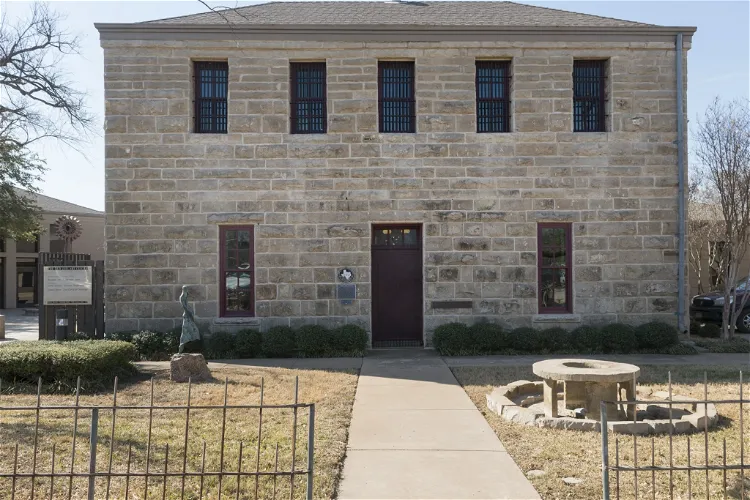 The Old Jail Art Center