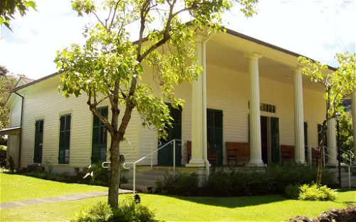 Queen Emma Summer Palace