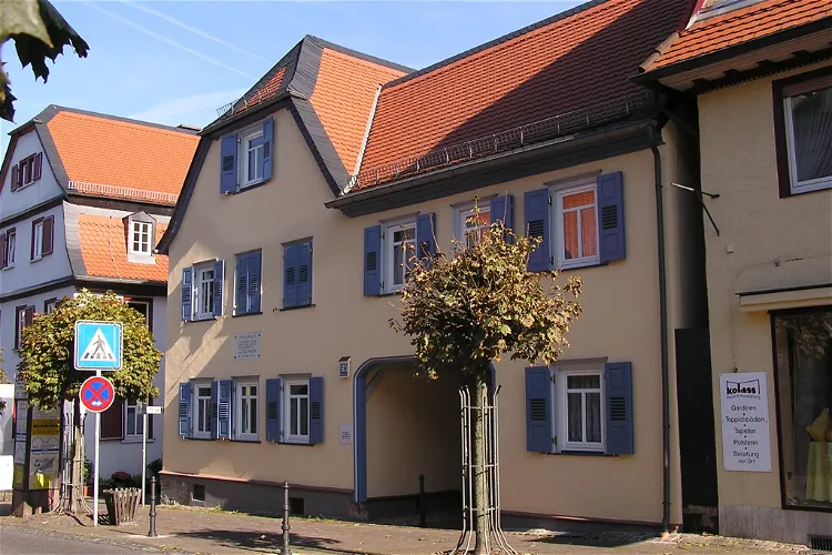 Philipp-Reis-Haus und Hugenottenmuseum