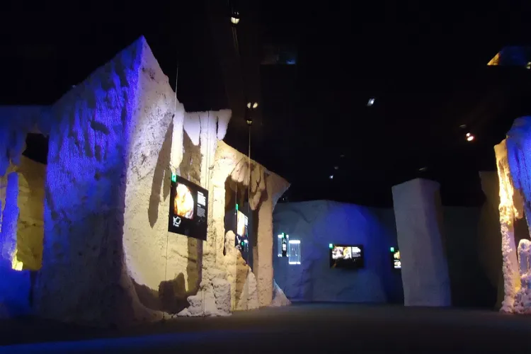 Cueva de Tito Bustillo