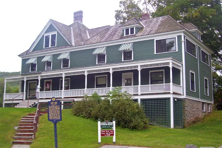 Zane Grey Museum and Upper Delaware Scenic and Recreational River Store