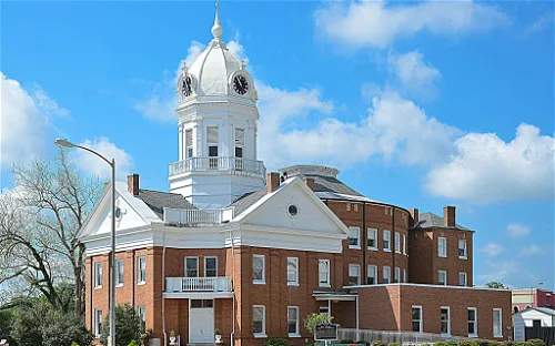 Old Courthouse Museum