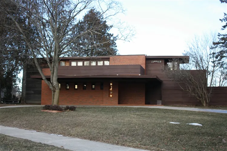 The Bernard and Fern Schwartz House Still Bend