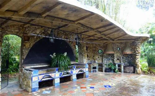 McKee Botanical Garden