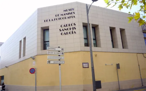 MUMAF-Colección Museográfica de Fotografía de Manises