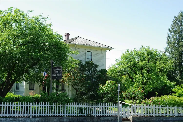 Hoover-Minthorn House Museum
