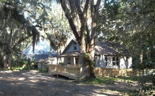 Tree Hill Nature Center