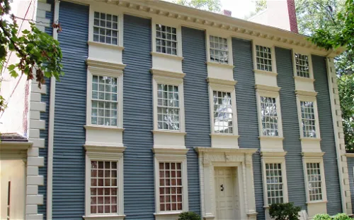 Royall House and Slave Quarters