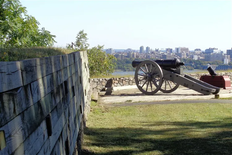 Fort Lee Historic Park