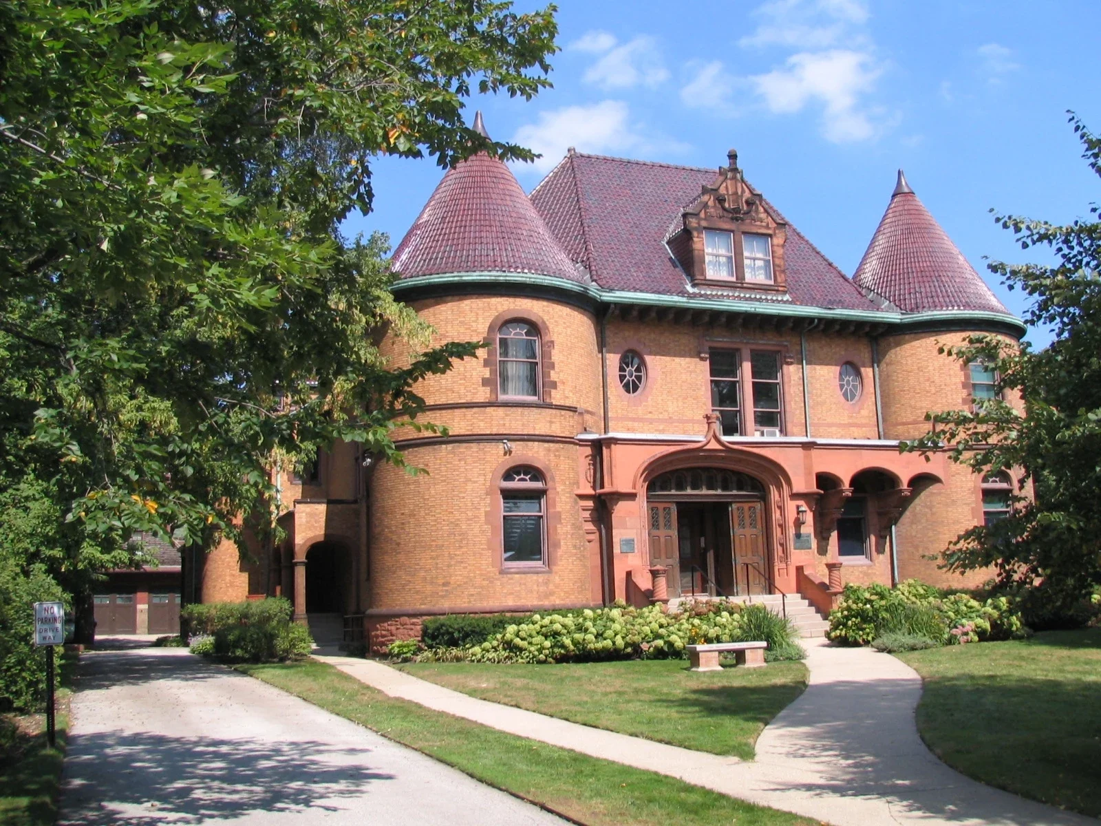 The Dawes House - Evanston History Center