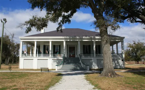Beauvoir - The Jefferson Davis Home and Presidential Library