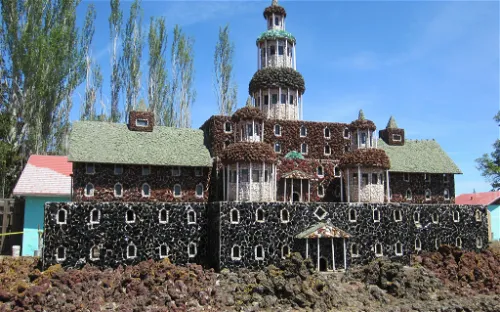 Petersen Rock Garden & Museum