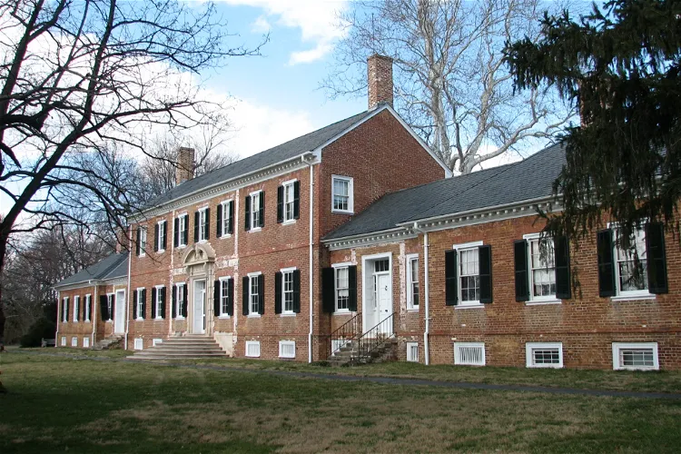 Chatham Manor