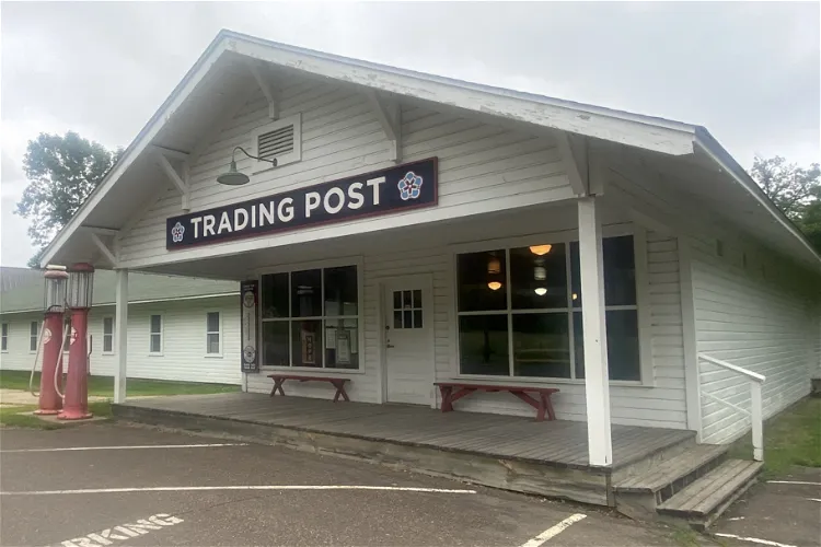 Mille Lacs Indian Museum and Trading Post