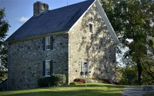 Bull Stone House