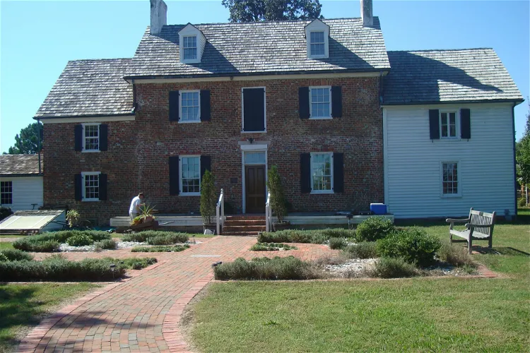 Ferry Plantation House