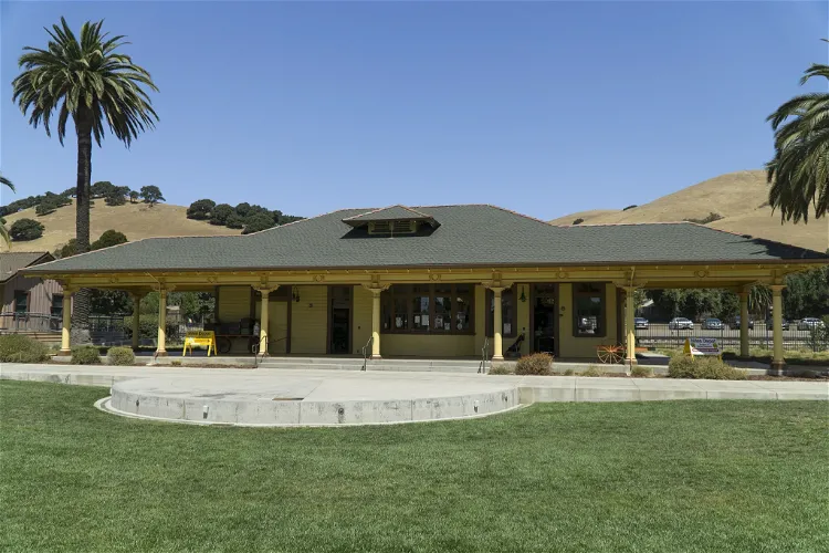 Niles Depot Museum