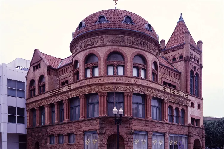 Barnum Museum