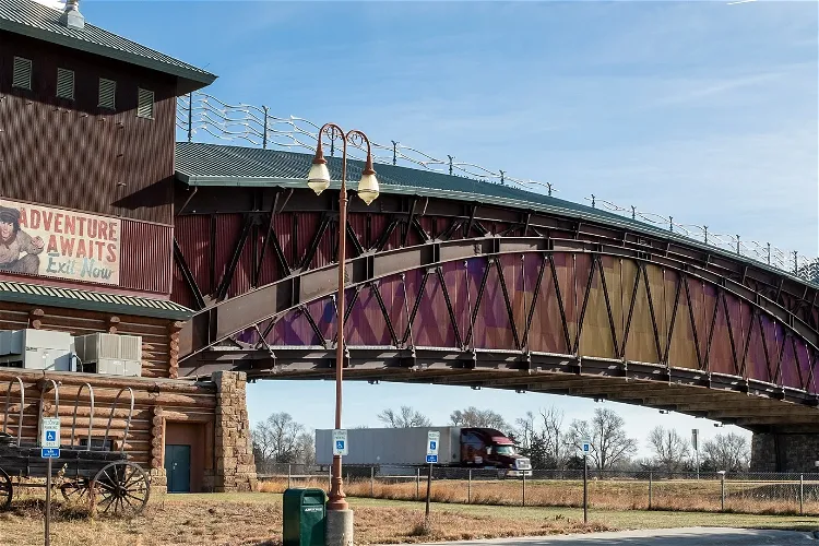 Great Platte River Road Archway Monument