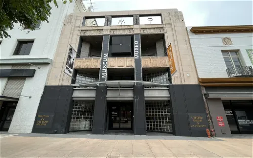 UCR ARTS - California Museum of Photography