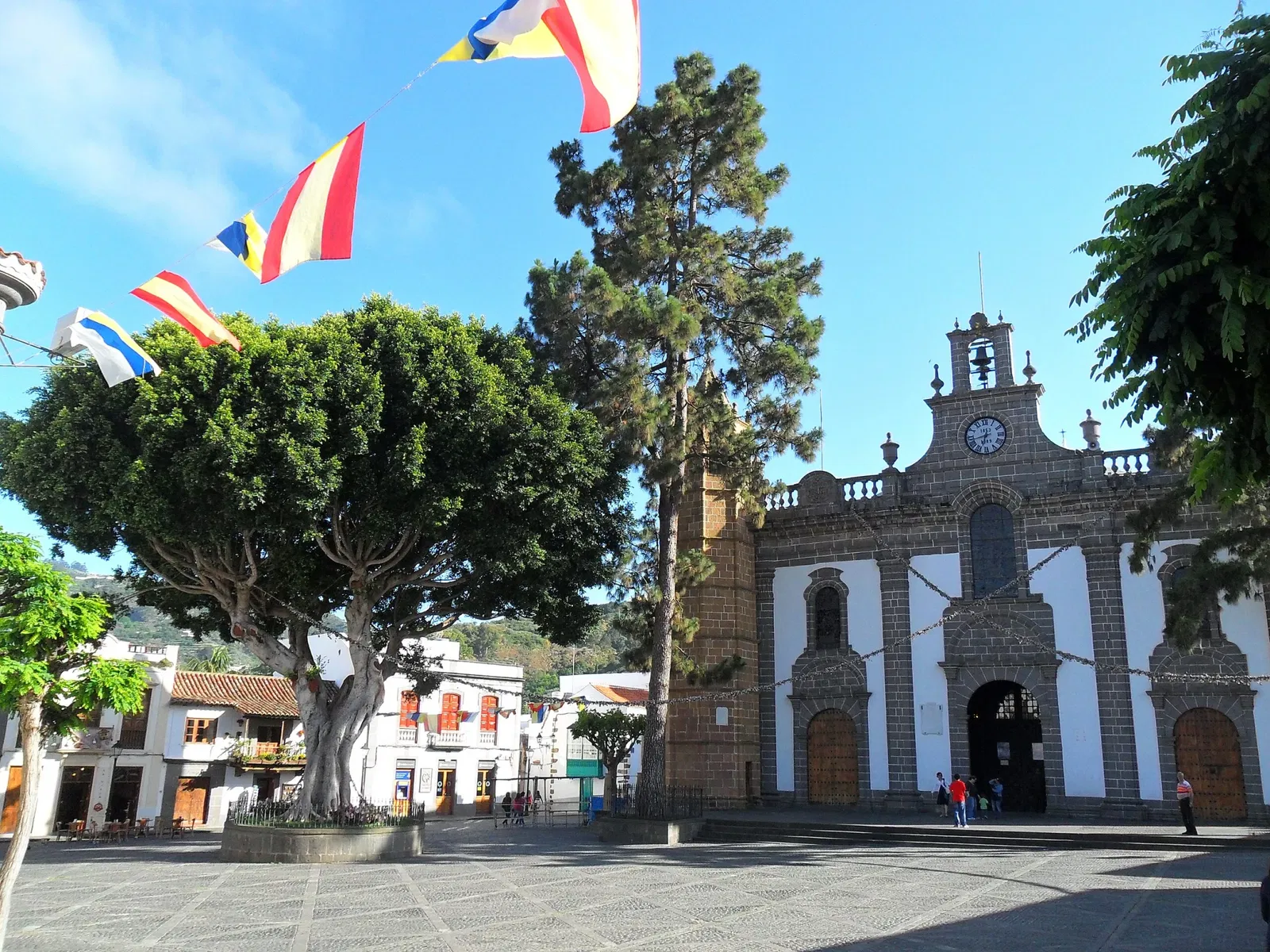 Basílica de Nuestra Señora del Pino