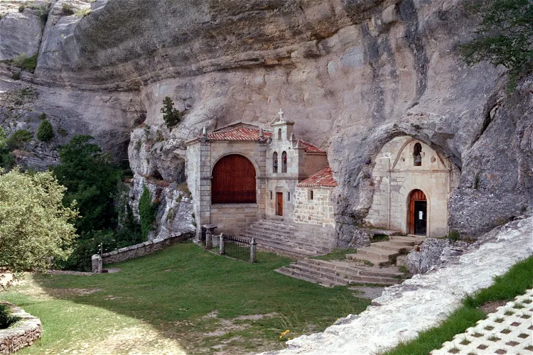 Monumento Natural Ojo Guareña
