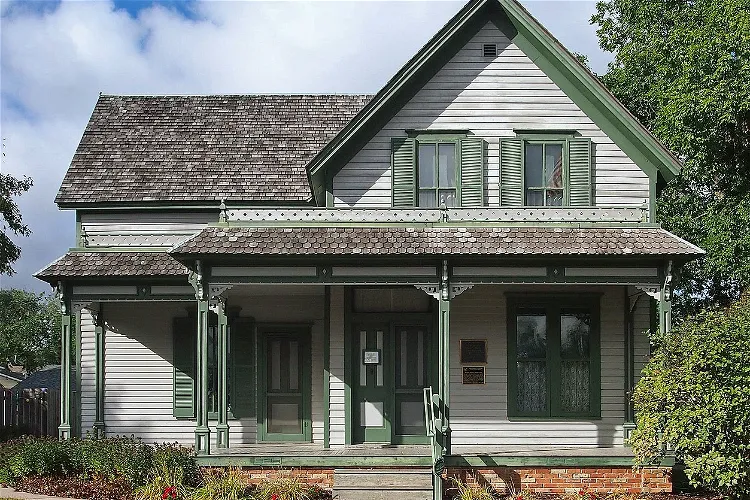 Sinclair Lewis Boyhood Home