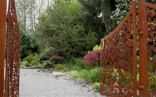 Highline SeaTac Botanical Garden