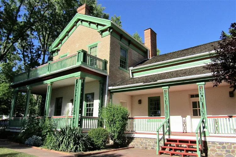 Brigham Young Winter Home and Office