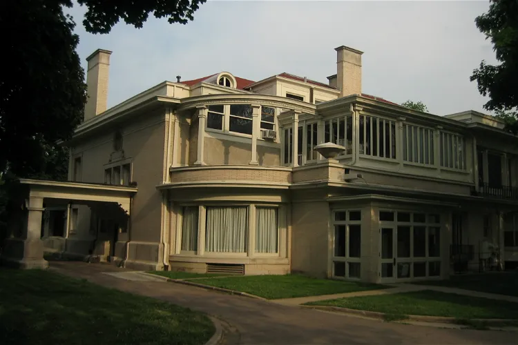 Pleasant Home