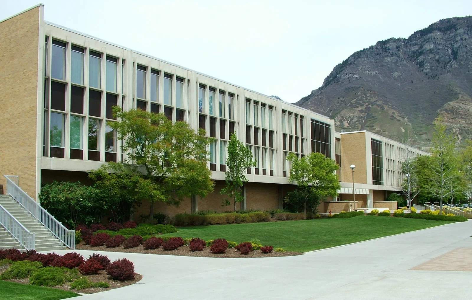 Harris Fine Arts Center