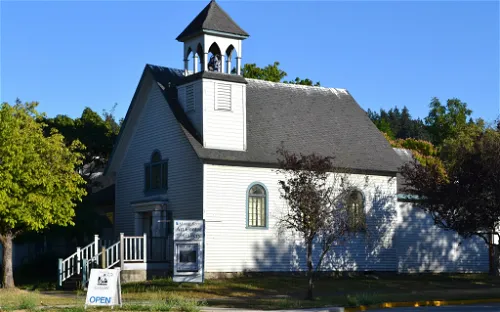 Maude Kerns Art Center