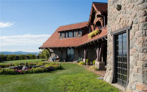 Castle in the Clouds