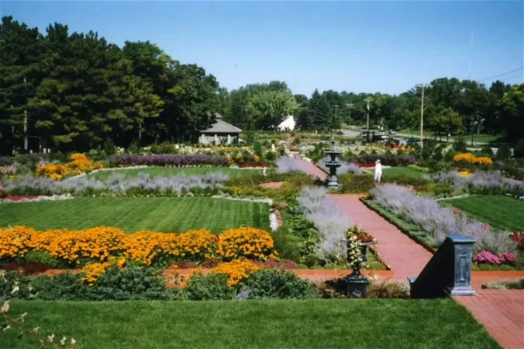 Jardines de Munsinger y Clemens