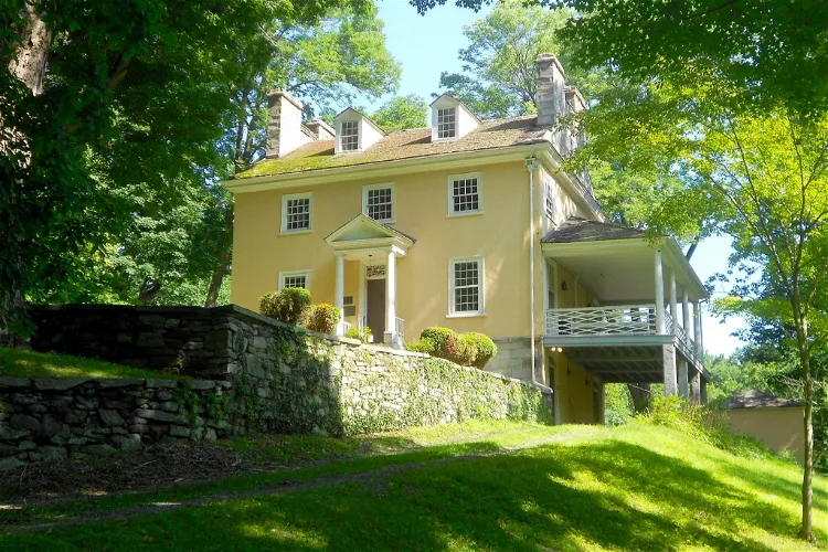 Thomas Leiper Estate