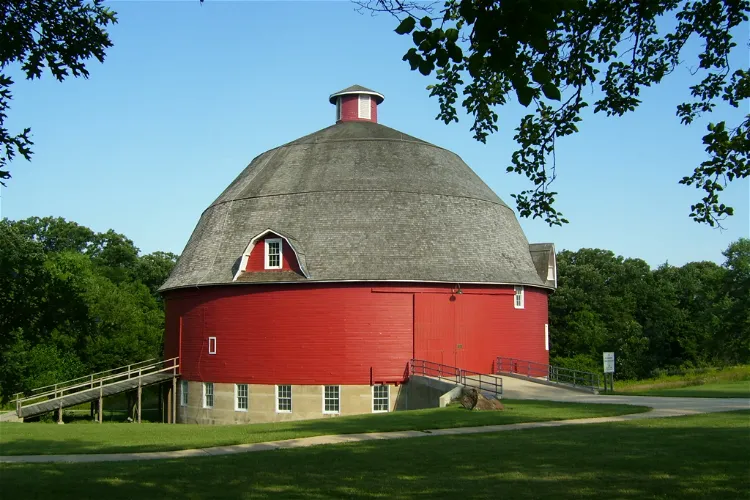 Ryan’s Round Barn