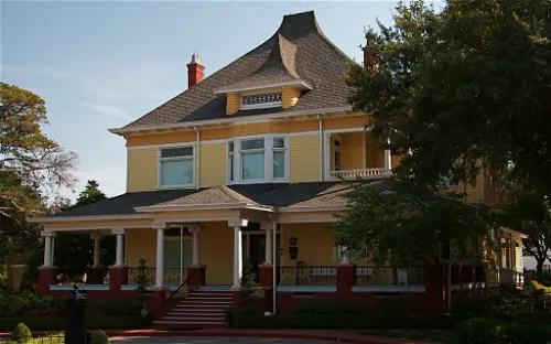 Heard-Craig Center for the Arts