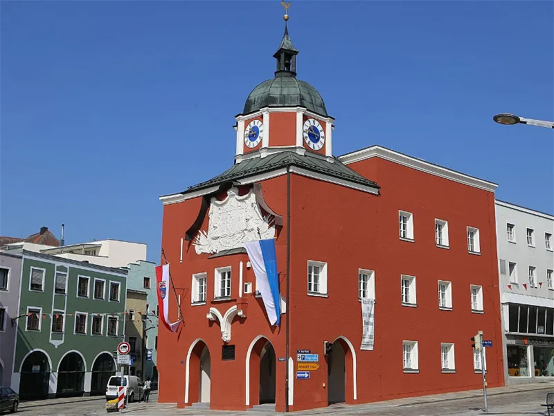 Altas Rathaus Altes Rathaus (Pfarrkirchen) - Visitor Information & Reviews