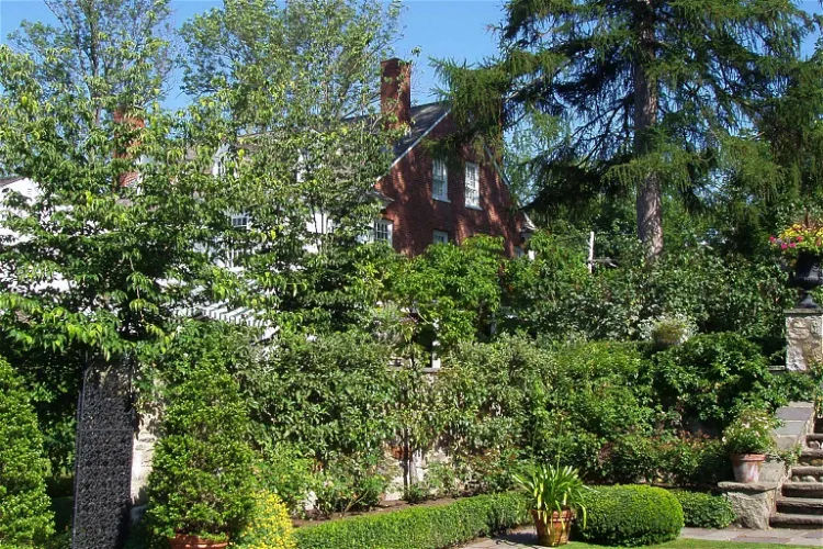Stevens-Coolidge House & Gardens