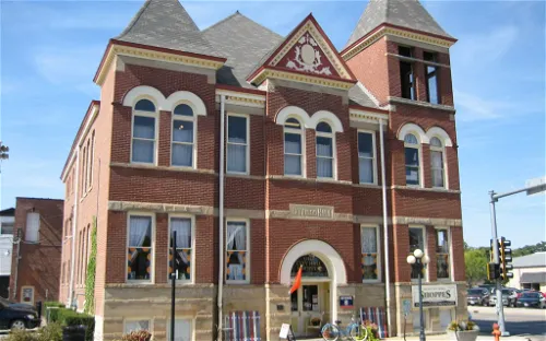 Pontiac City Hall and Fire Station