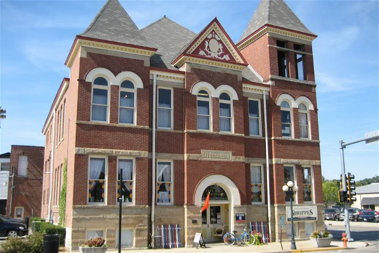 Pontiac City Hall and Fire Station