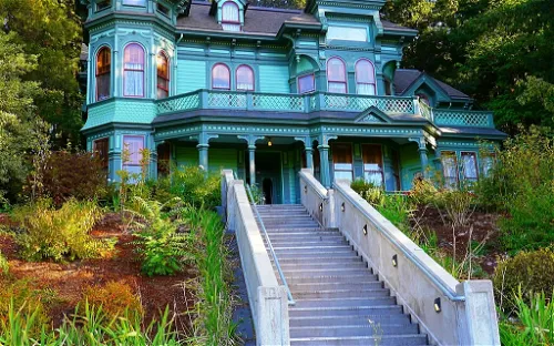 Shelton McMurphey Johnson House