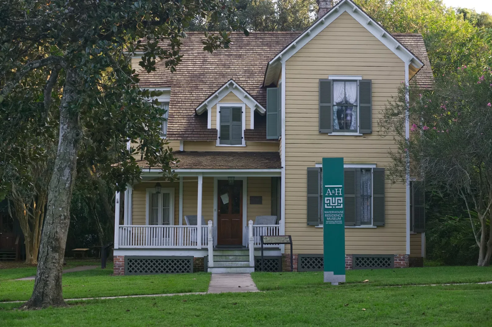 Waterhouse Residence Museum