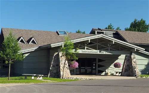 International Wolf Center
