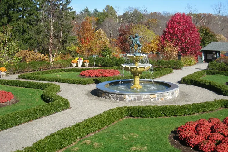 Friends of Lasdon Park & Arboretum